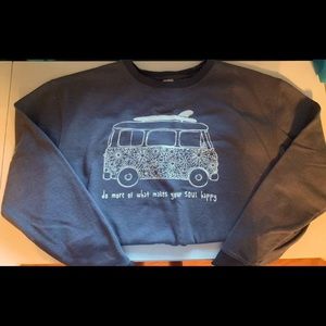 Women’s Natural Life Sweatshirt! Medium! So Cute!